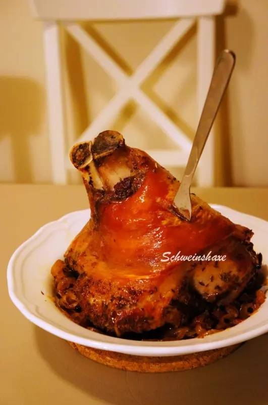 传说中的德国原配方——Schweinshaxe (德式烤猪肘)