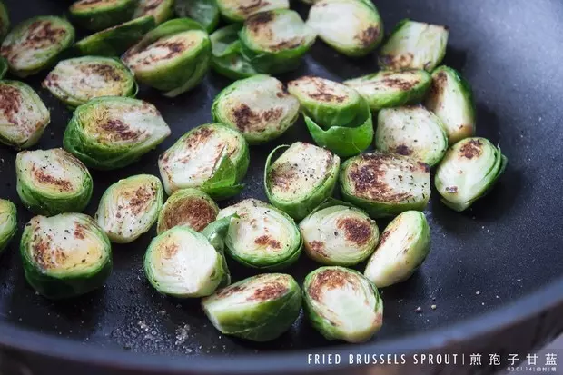 煎孢子甘藍｜FRIED BRUSSELS SRPOUT