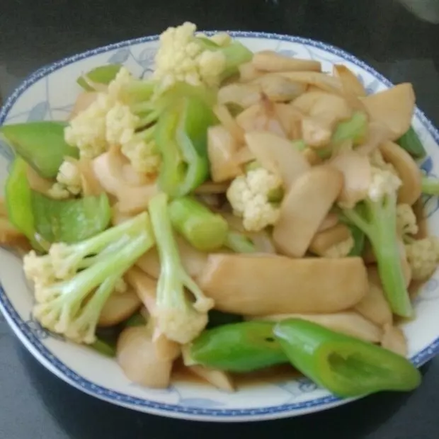 炒鸡腿菇