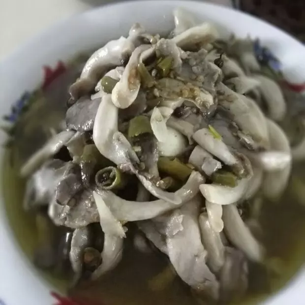 泡椒袖珍菇（超简单）