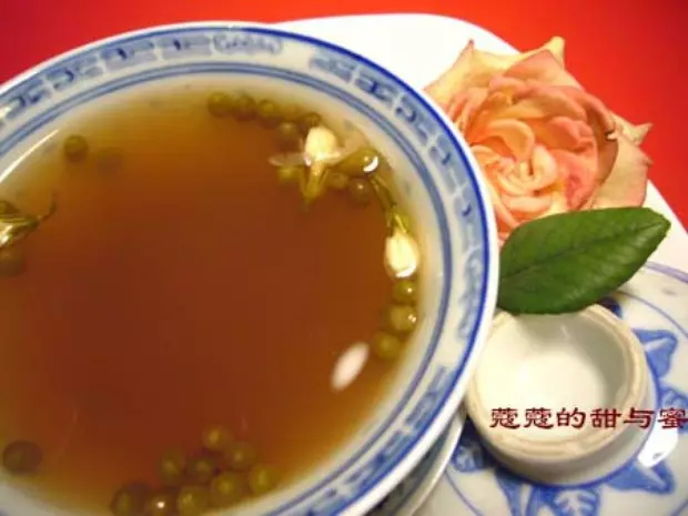 茉莉绿豆饮