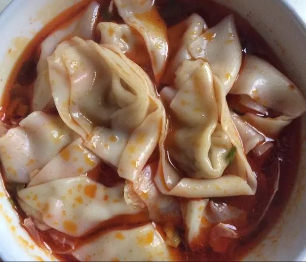 鲜肉馄饨（附馄饨皮做法）