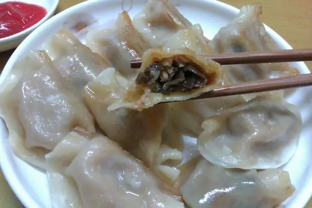 自制电饭锅版煎饺