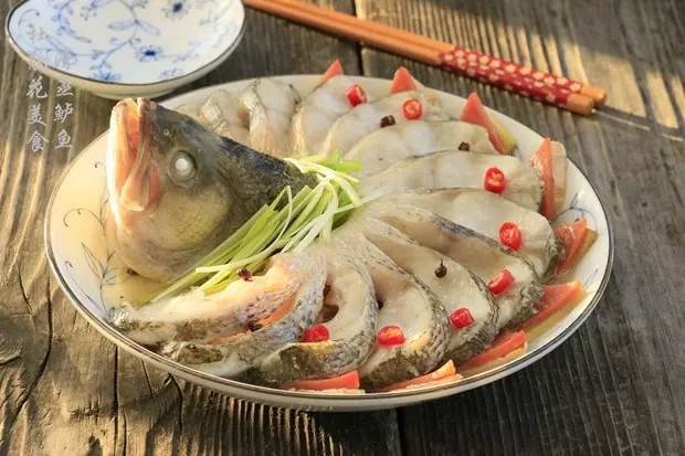 清蒸鱸魚