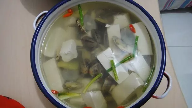 花蛤豆腐湯