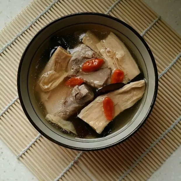 腐竹排骨湯