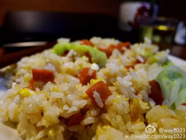 鸡蛋火腿肠炒饭