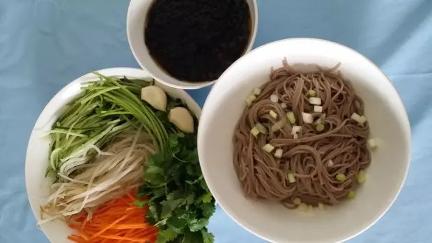 30分鐘吃上炸醬麵(蕎麥麵條）