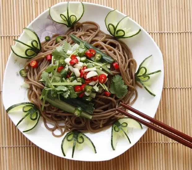 酸辣蕨根粉 ------  夏季開胃佳品