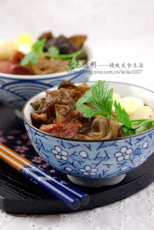 香辣醬肉蕎麥麵