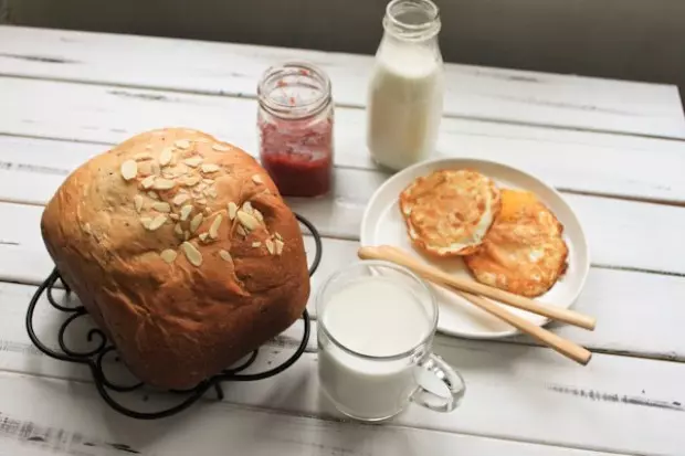 面包机版奶香蜜豆吐司