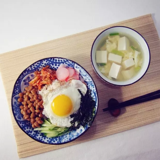 納豆泡菜拌糙米飯