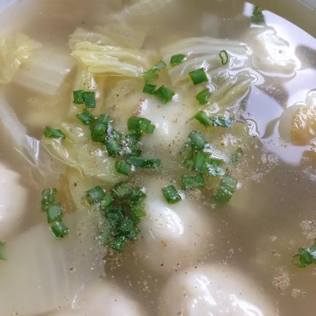 魚丸白菜湯