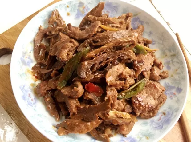 牛肉炒干筍子（玉蘭片）味特鮮