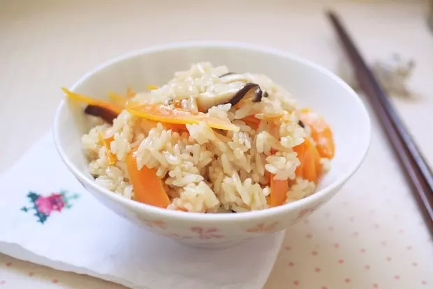 金魚飯（きんぎょめし）