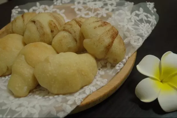 土豆酵種麵包卷（Bobbie Elmore的Sour Dough Rolls）