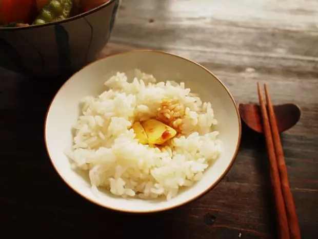 奶油飯（牛油拌飯）