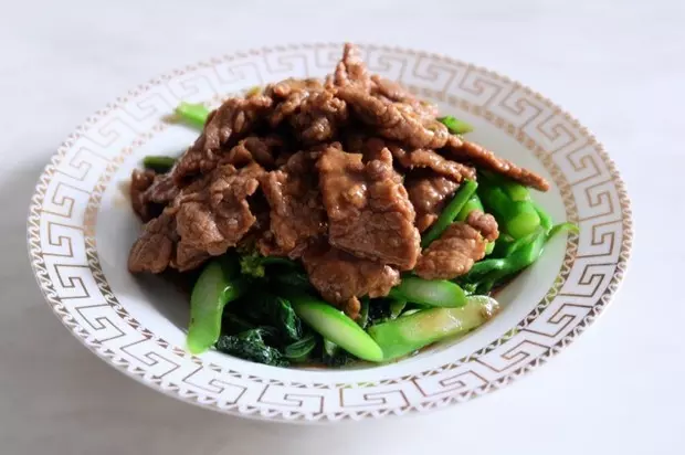 芥兰牛肉（潮汕风味）