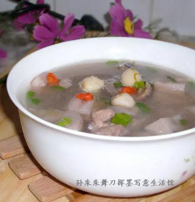 雙蓮排骨湯