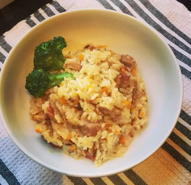 香菇鸡肉电饭锅饭