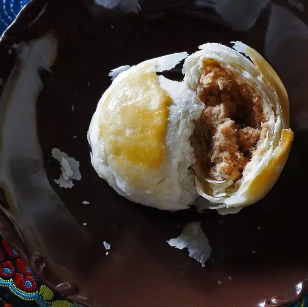 金丝肉松酥饼