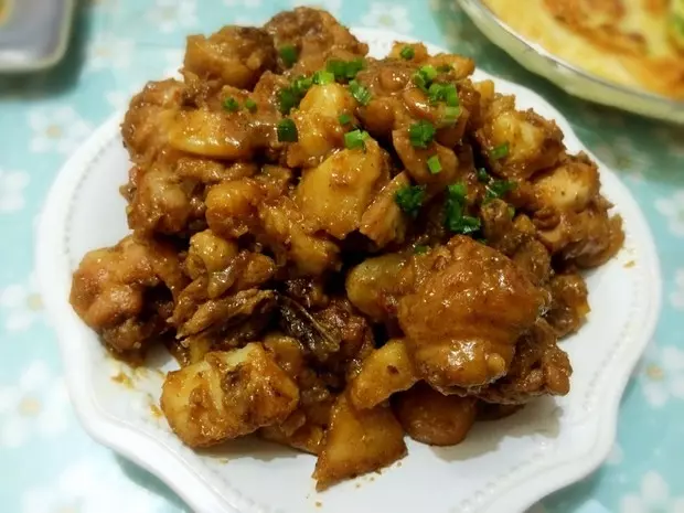 冬季进补好美食——土豆烧鸡块