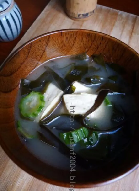 豆腐海帶湯