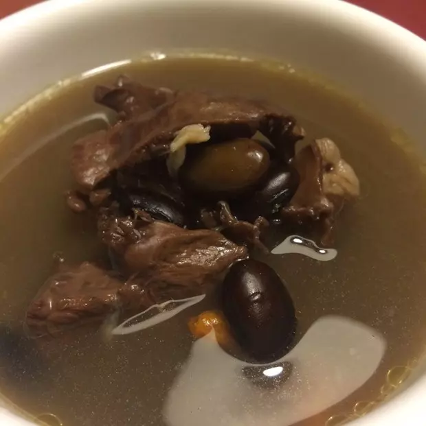 蘇先生補血黑豆豬心湯