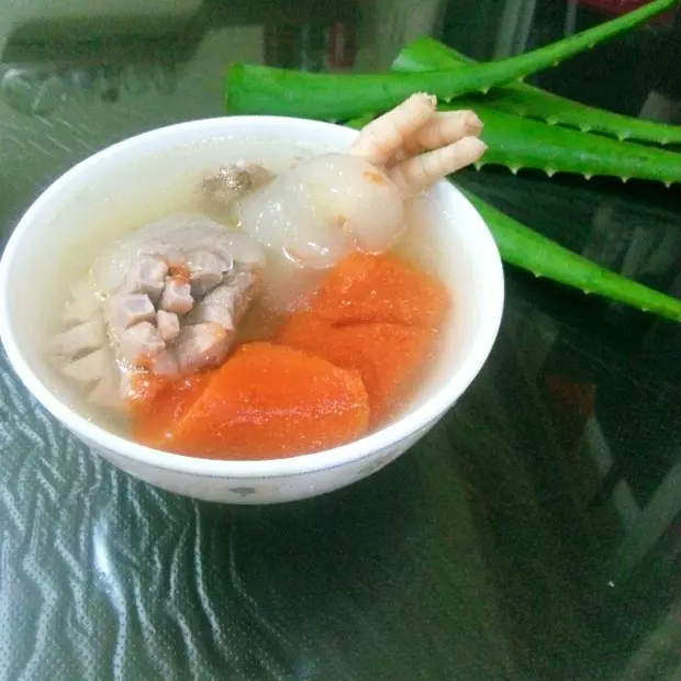 芦荟木瓜鸡汤