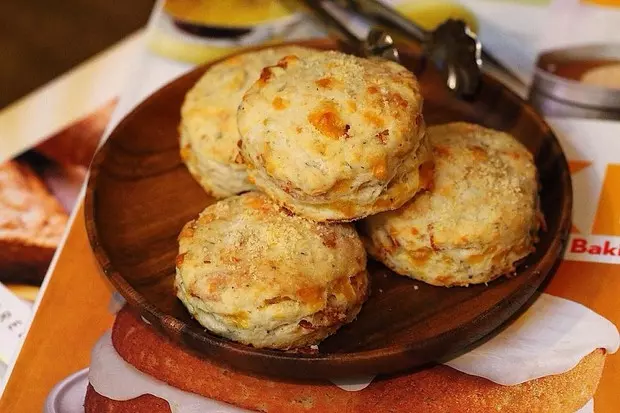 披萨司康 (pizza scones)