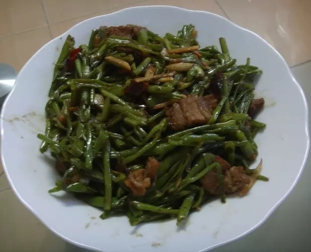 四季豆炒鸡丁