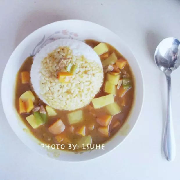 土豆牛肉咖喱饭