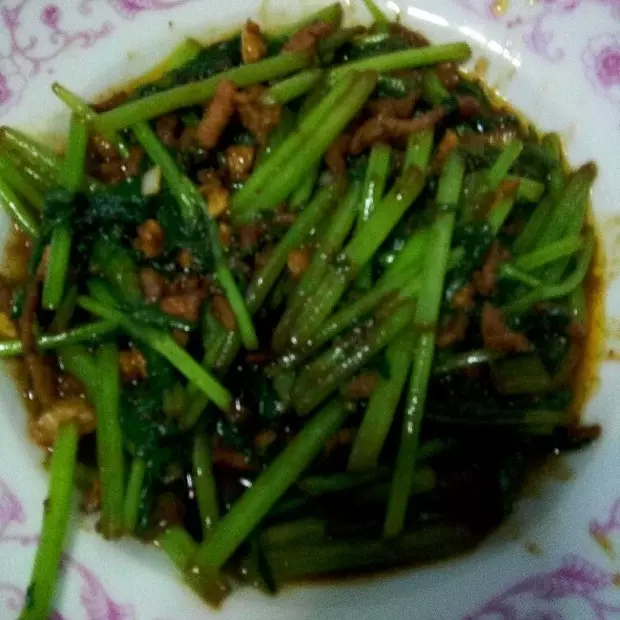 醬悶茼蒿肉絲