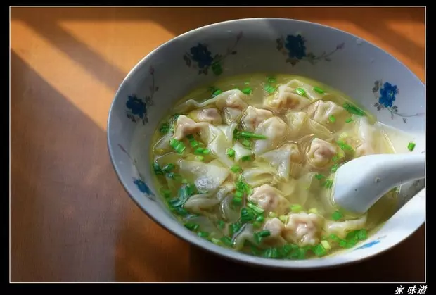 鸡汤小馄饨