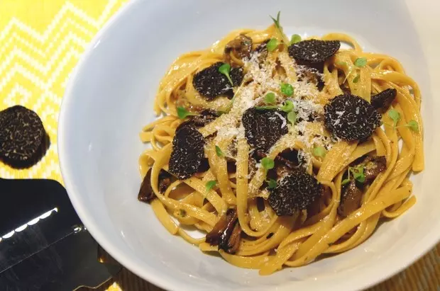 錢的味道：牛肝菌黑松露意面 Fettuccine with porcini mushroom and black truffle