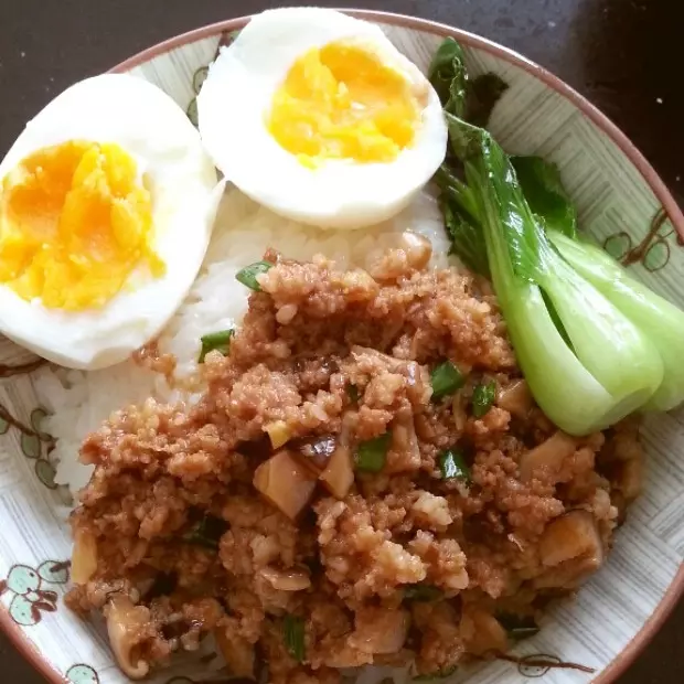 香菇肉燥飯