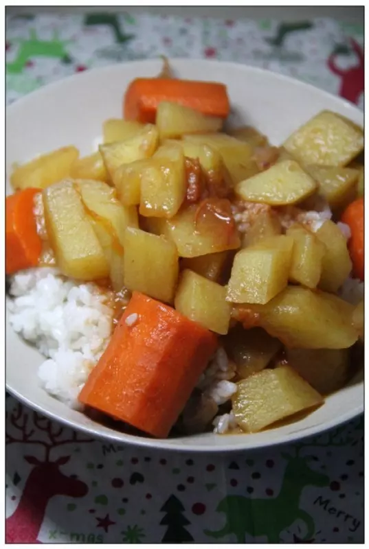 董太的私方菜--土豆胡蘿蔔蓋澆飯