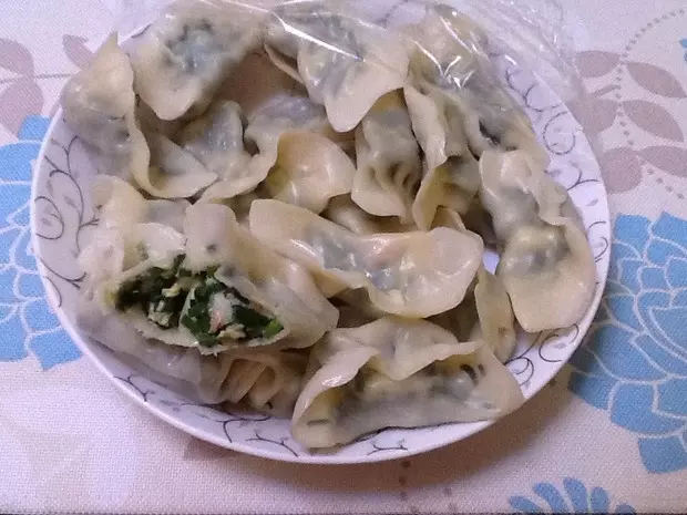 韭菜鸡蛋虾仁馅饺子