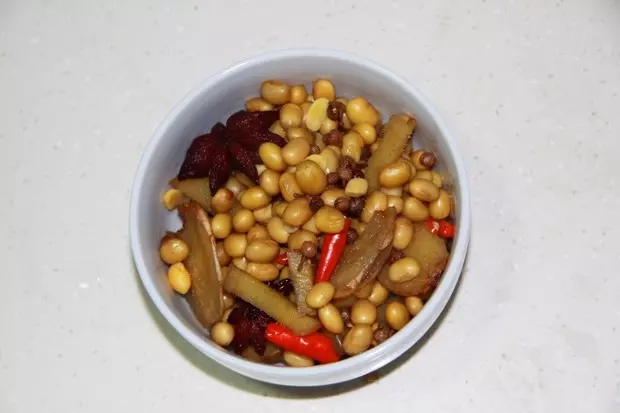 五香花椒煮黄豆