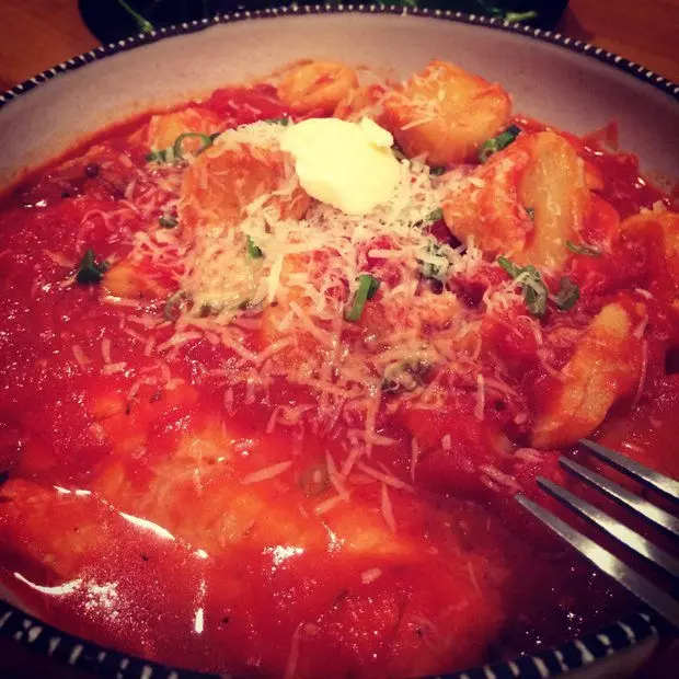 乳清干酪小剂子(Ricotta gnocchi in tomato sauce)