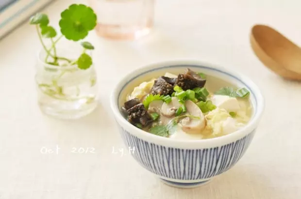 豆腐菌菇海参汤