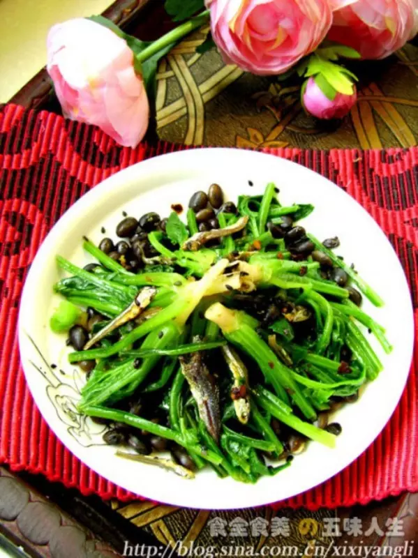 黑豆黑芝麻小魚乾涼拌菠菜