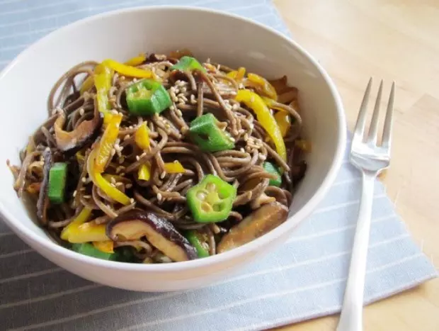 日式素炒蕎麥麵