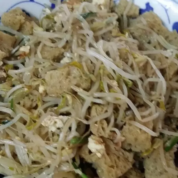 醋熘綠豆芽烤麩