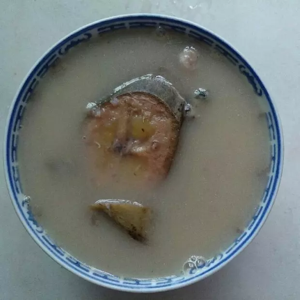 生大蕉煲鯽魚湯