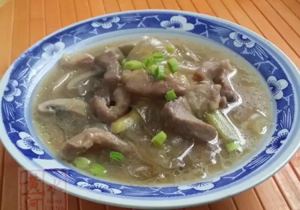 小酥肉燴粉皮的做法