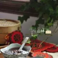 黑糯米红枣芸豆粥的做法