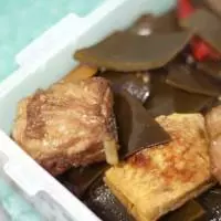 豆腐海带烧排骨的做法