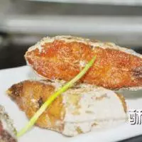 酥香帶魚的做法