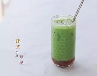 抹茶莓果冰飲的做法